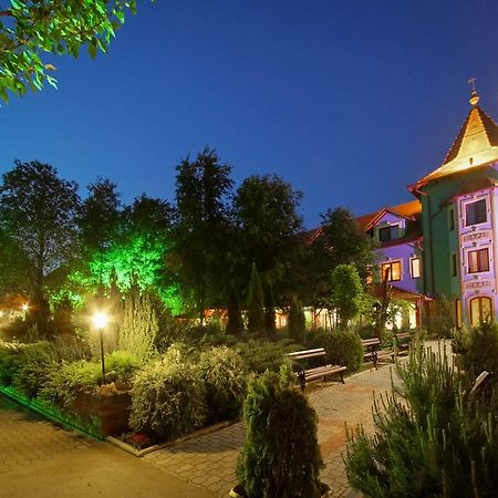 Vinski Dvor Palić エクステリア 写真