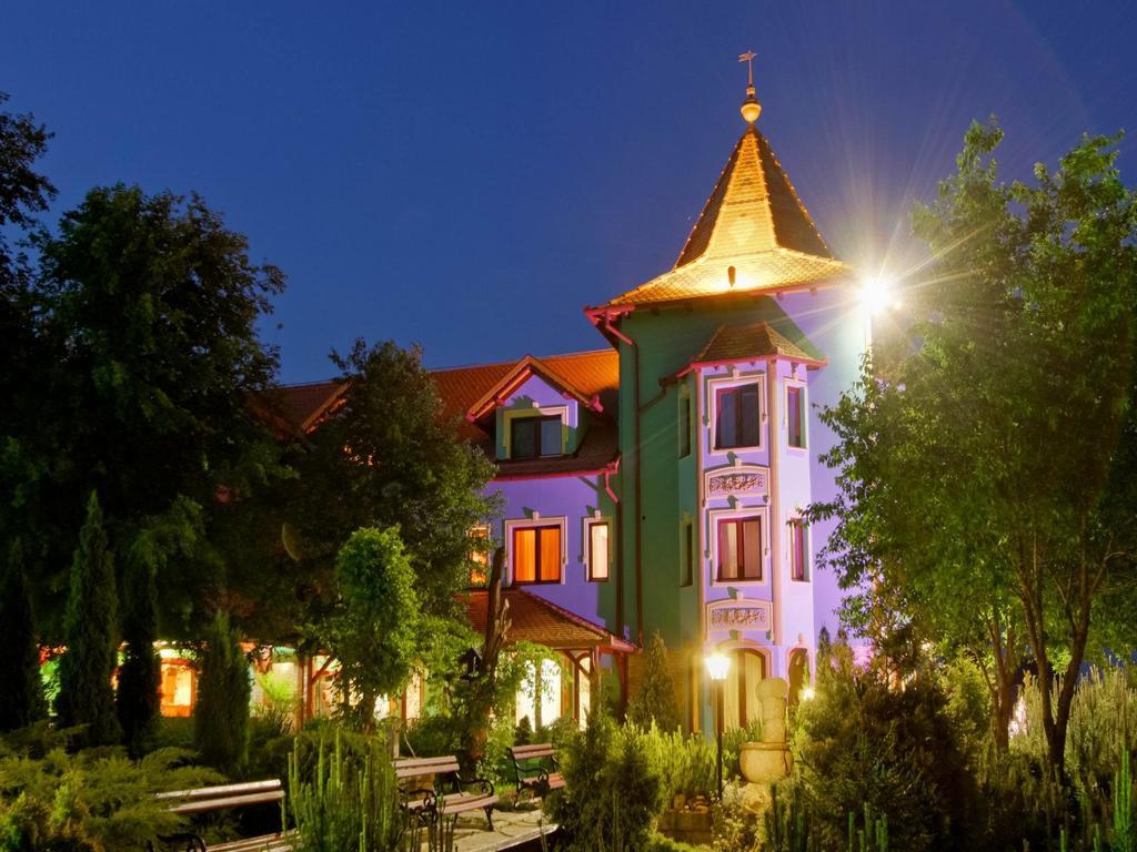 Vinski Dvor Palić エクステリア 写真