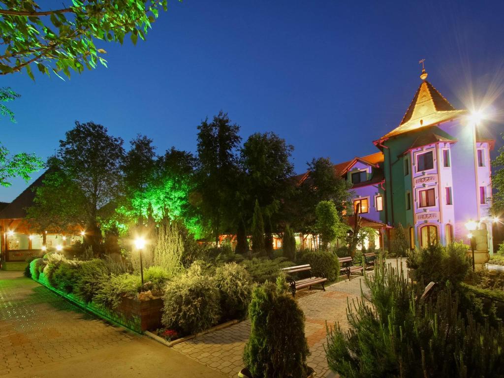 Vinski Dvor Palić エクステリア 写真